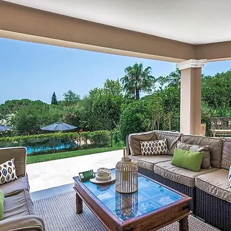 Sleeps 10 Pool Air Con *