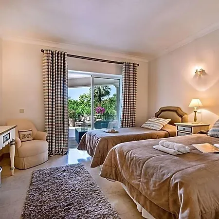 Sleeps 10 Pool Air Con * Quinta do Lago