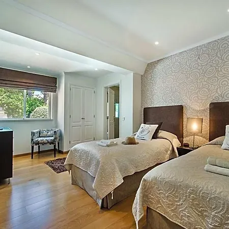 Sleeps 10 Pool Air Con فيلة